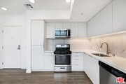 Photo - 5750 Hollywood Blvd Apartment Unit 737
