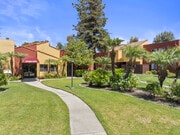 Leasing Office - Brookhollow