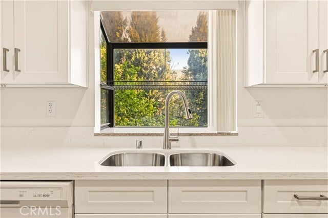 Photo - 260 S 6th St Unit G