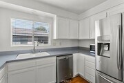 Photo - 431 E Washington Ave Townhome