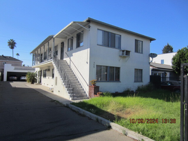 Building Photo - 5629 Riverton Ave Unit 4