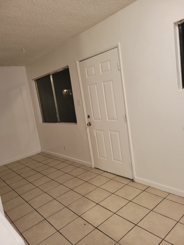 Photo - 648 W Buena Vista St Unit 648