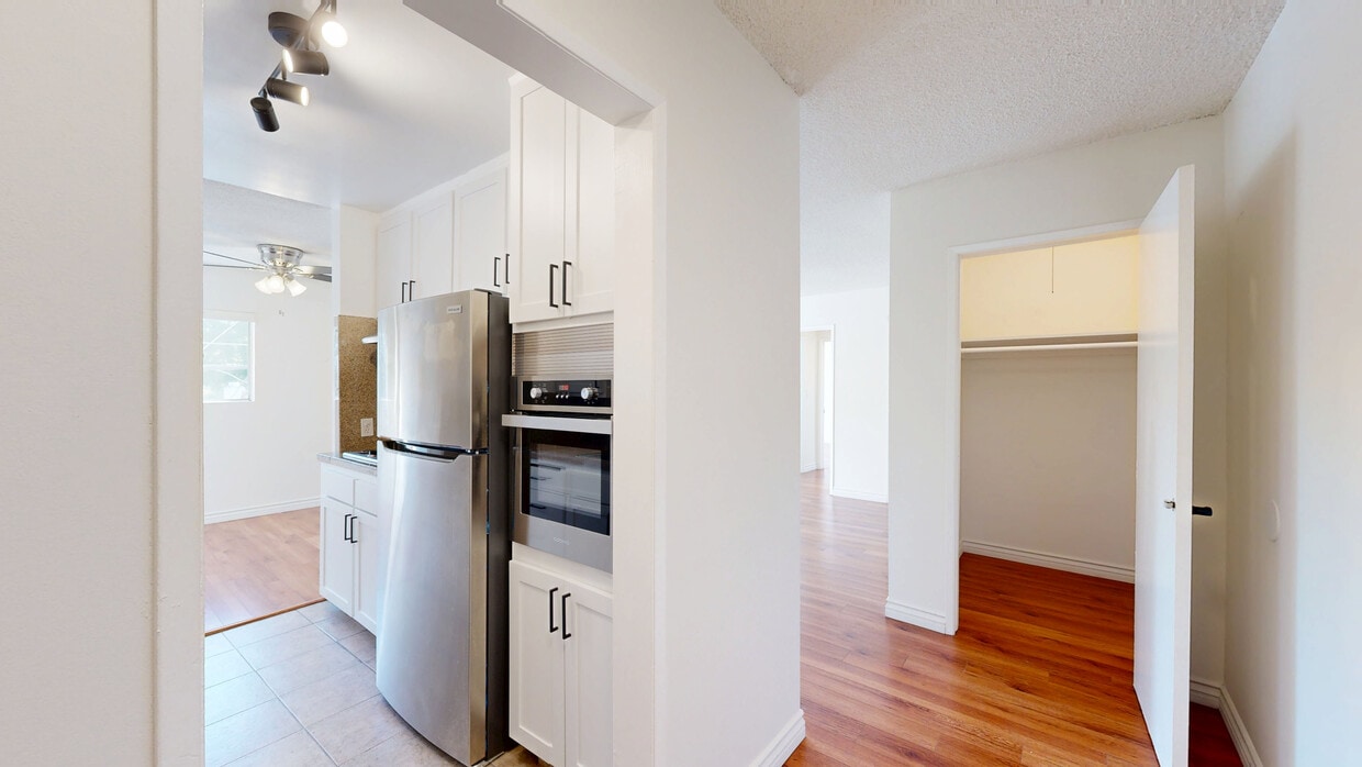 3D Tour - Burton Almont