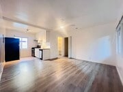 Photo - 5525 Harold Way