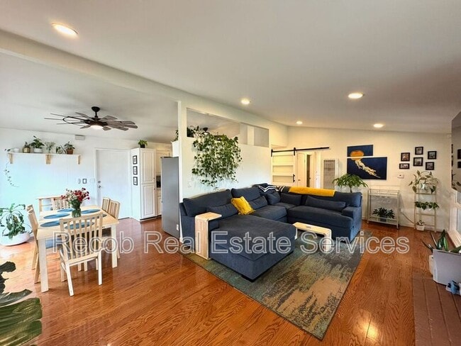 Photo - 3452 Lockwood Dr