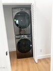 Photo - 324 N J St
