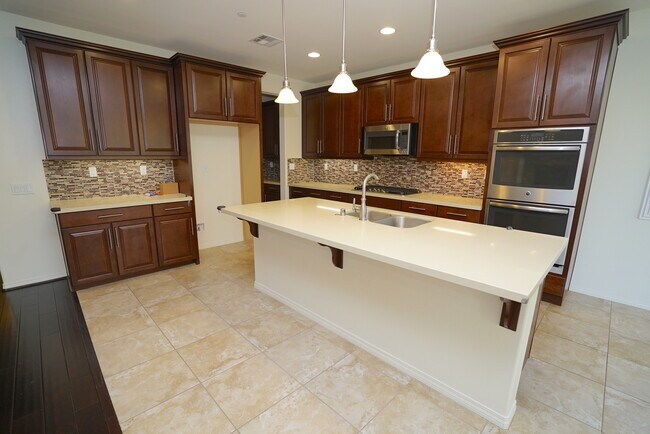 Photo - River Village 4 Bedroom Home in Santa Clar...