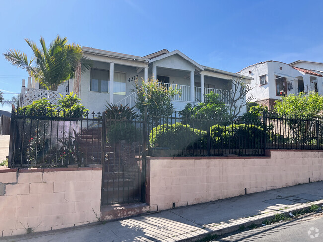 Building Photo - 4317 Winchester Ave Rental