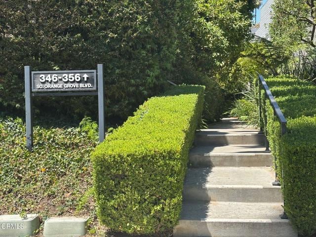 Photo - 352 S Orange Grove Blvd