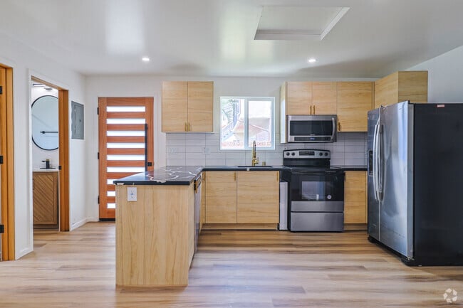 Building Photo - 4523 E 55th St Rental