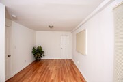 Photo - **Charming 3-Bedroom Unit in Prime Los Ang...
