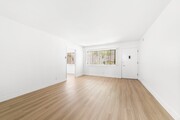 Photo - 412 W Queen St Unit 6
