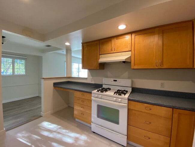 Photo - 5460 Kester Ave Unit 5460