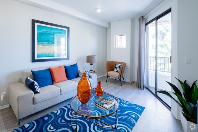 Interior - Elevate Long Beach