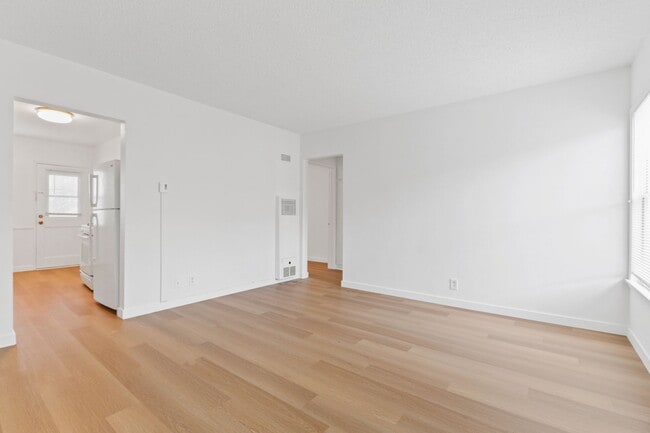 Photo - 551-557 3/4 Washington Blvd. Unit 553