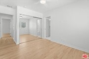 Photo - 13207 Lake St