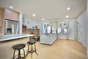Photo - 859 N Mansfield Ave Apartments Unit 6900 Willoughby