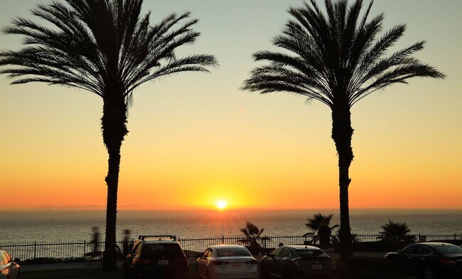 Photo - Beautifully Upgraded Furnished Condo Steps... Unit 185