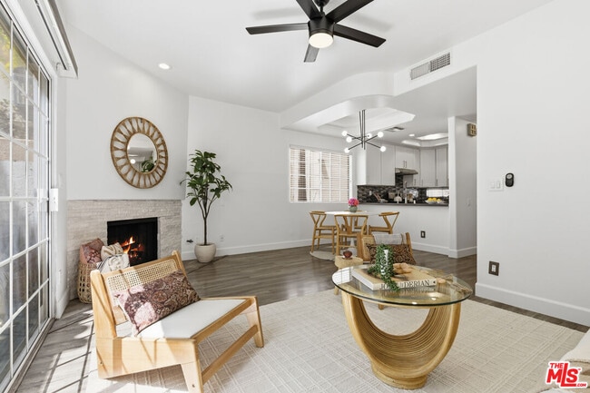 Photo - 11110 Camarillo St Unit 122