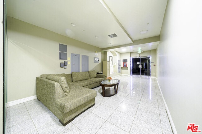 Photo - 440 S Occidental Blvd Unit 204