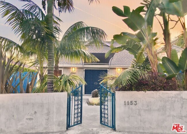 Building Photo - 1153 N Poinsettia Pl Rental