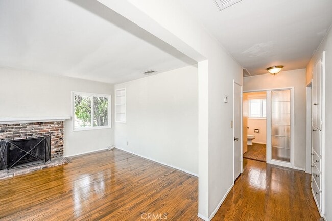Photo - 4601 Moore St