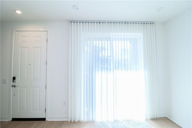 Photo - 681 S Lyon St