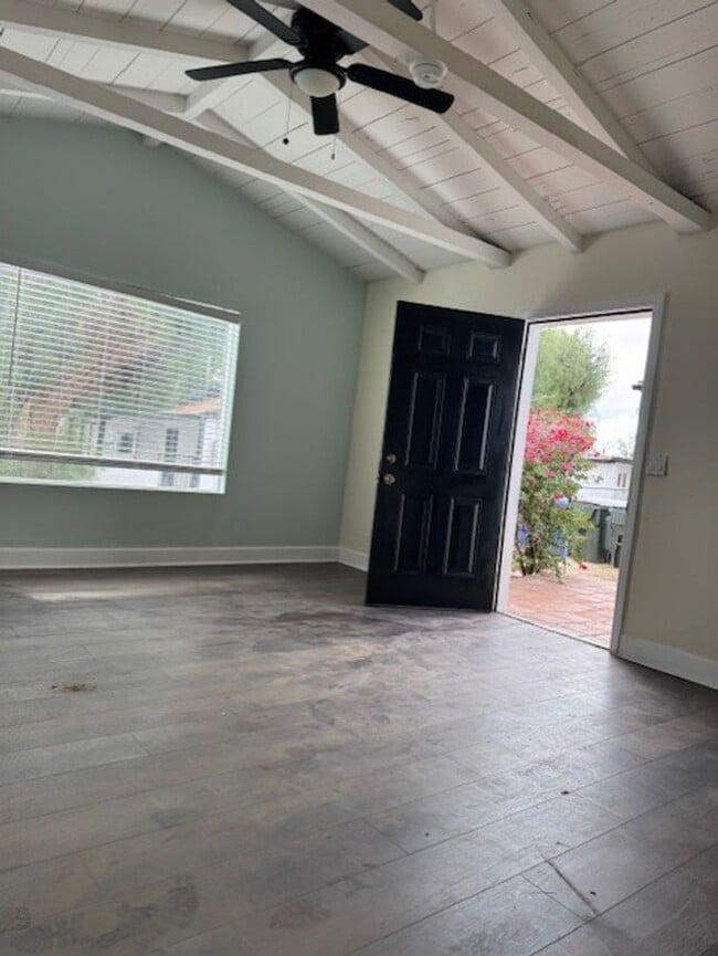 Photo - DHS6348 Unit 03