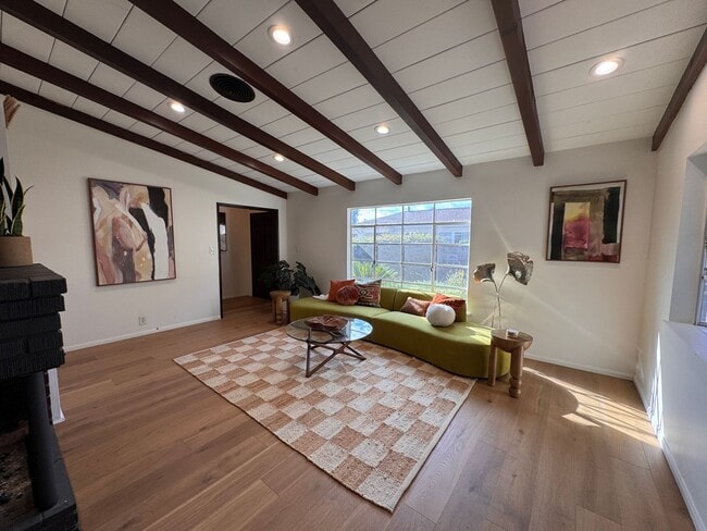 Photo - 5648 Riverton Ave Unit 5648 Riverton