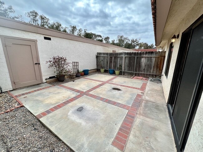 Photo - Tanglewood 3 Bedroom, Corner Unit-Single Story