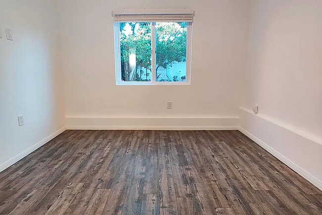 Photo - 6720 Van Noord Ave