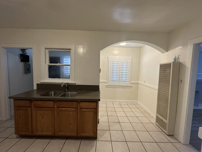 Photo - 902 W 73rd St Unit 73rd Street