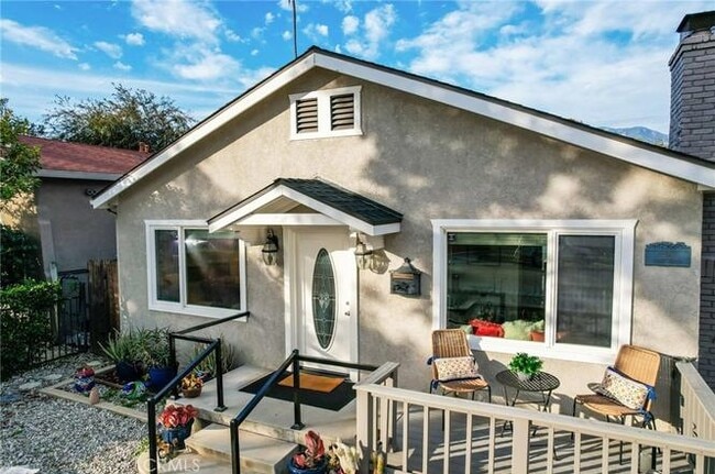 Building Photo - 2251 White St