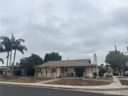 Photo - 201 S Harrington Dr House