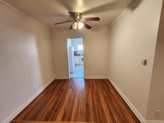 Photo - 10838 Morrison St Unit Morrison