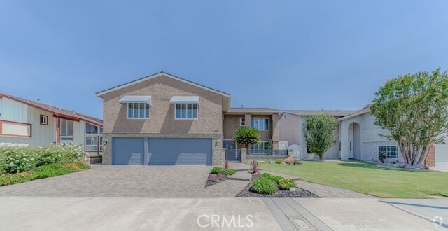 Building Photo - 6841 Loyola Dr Rental