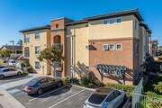 4890 Diane Ave San Diego, CA 92117 - Riviera Highlands Apartments