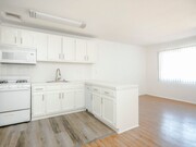 Photo - 5725-29 Vineland Ave Apartments