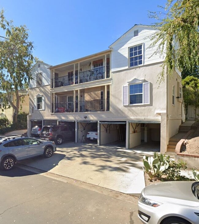 Photo - 605 Midvale Ave Apartments Unit 611