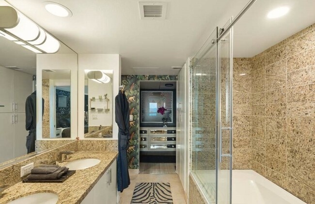 Photo - 13700 Marina Pointe Dr Unit 1126