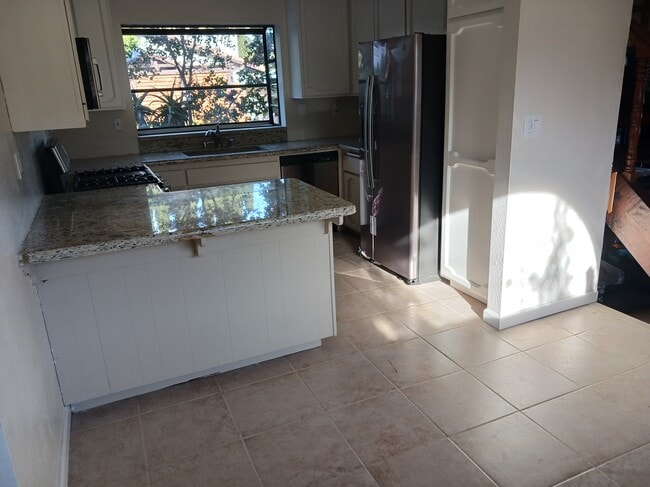 Kitchen - 31495 El Camino Real