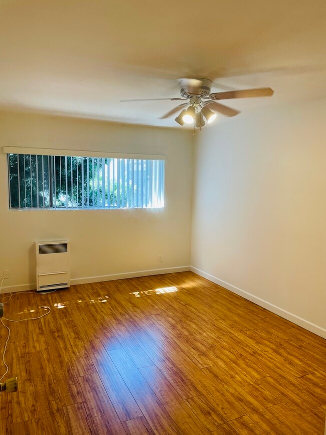 Photo - Westwood Plaza Apartments