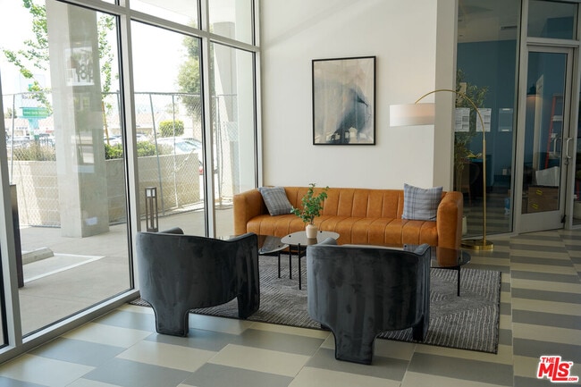 Photo - 800 S Western Ave Unit 712