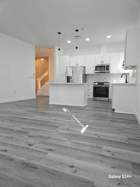 Photo - 110 W Island Ave