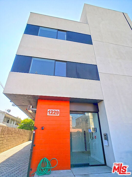 Photo - 1229 S Kingsley Dr Condo