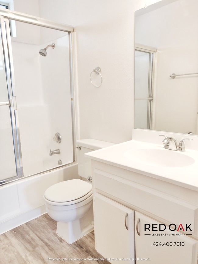 Photo - 5121 Klump Ave.