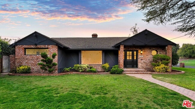 Photo - 4559 Morella Ave