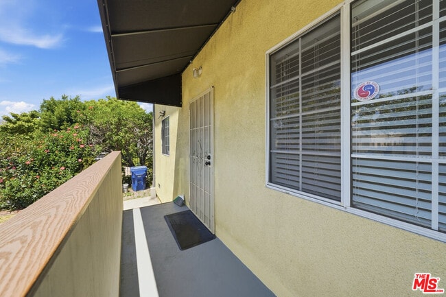 Photo - 1224 S Crenshaw Blvd
