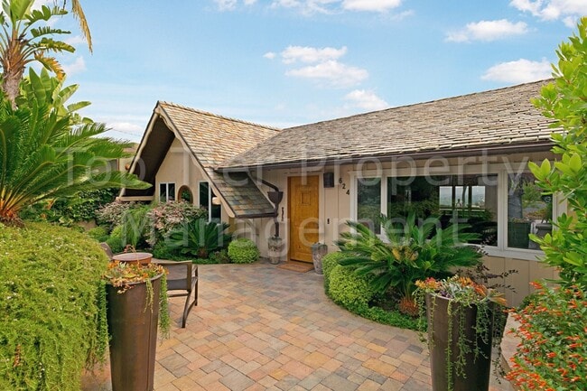 Spectacular, fully furnished 3 Bd/2 Ba, 13... - Spectacular, fully furnished 3 Bd/2 Ba, 13...