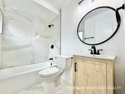 Photo - 5723 Willowcrest Ave Unit 3